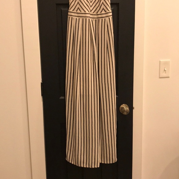 Ann Taylor 0P Long Off-White Dress w/Black Chain - Picture 3 of 6